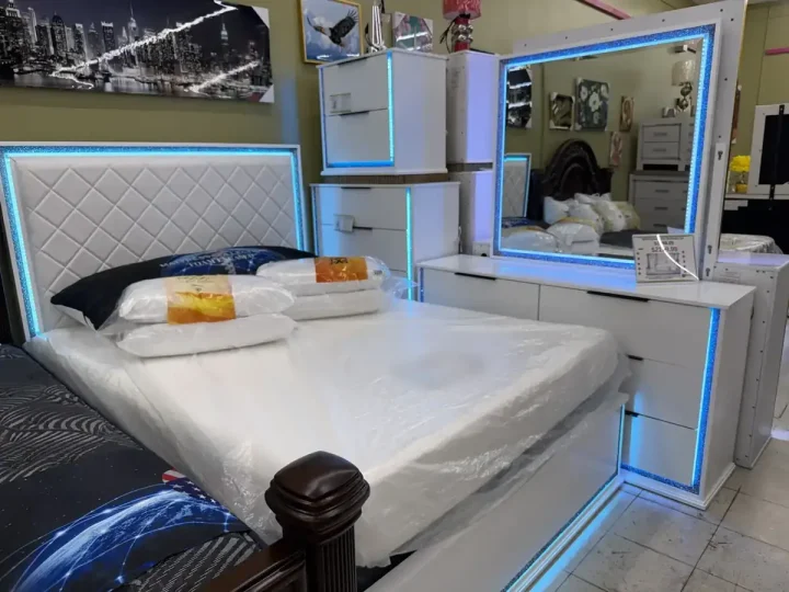 Bedroom Sets & Mattresses